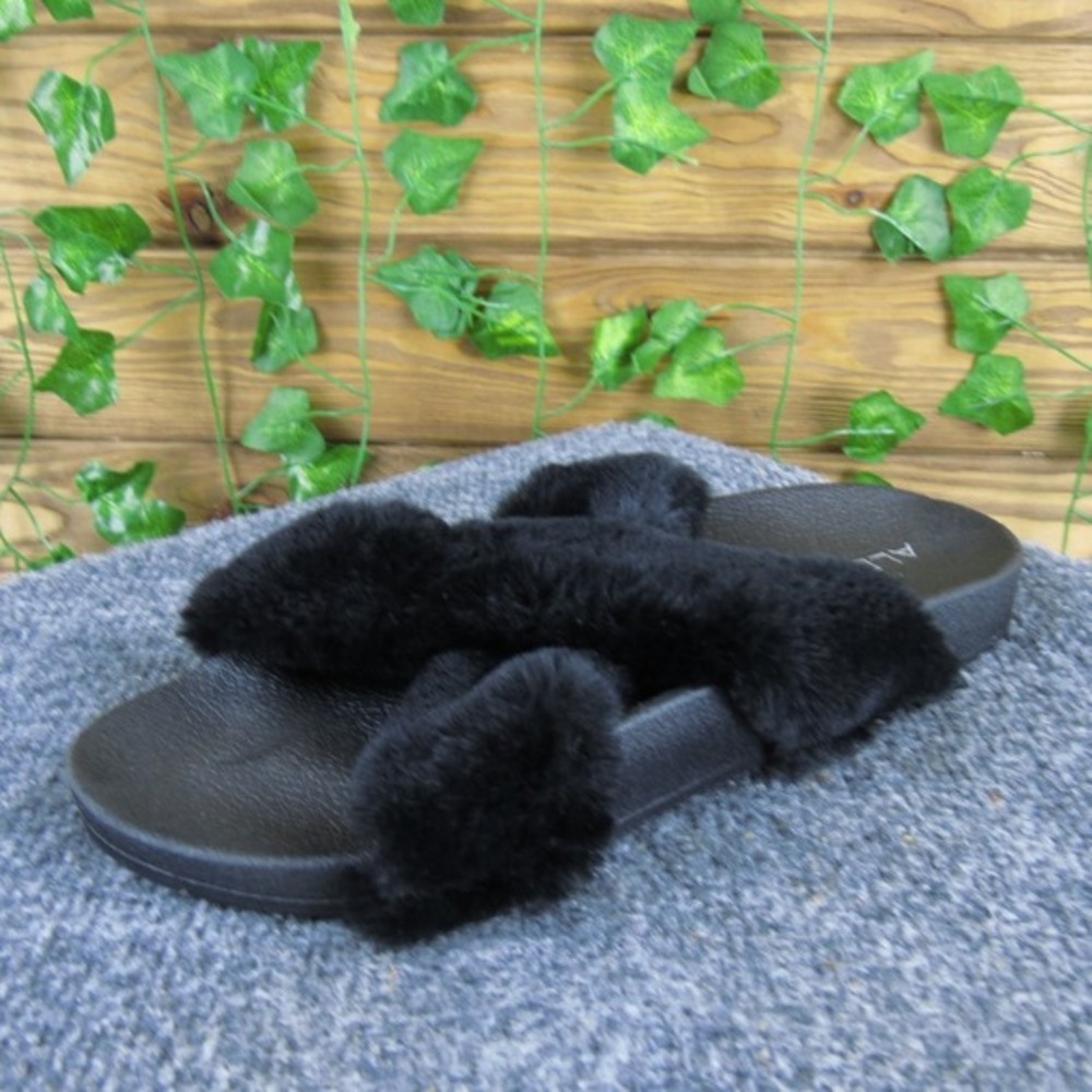 ALDO‎ Women's Black Faux Fur Slide Sandals Size 10 Comfortable